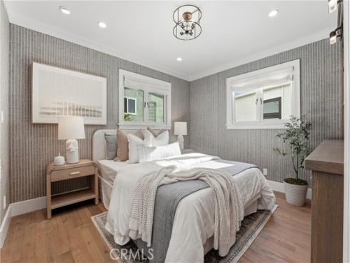 2115  Catalina  , Laguna Beach, CA