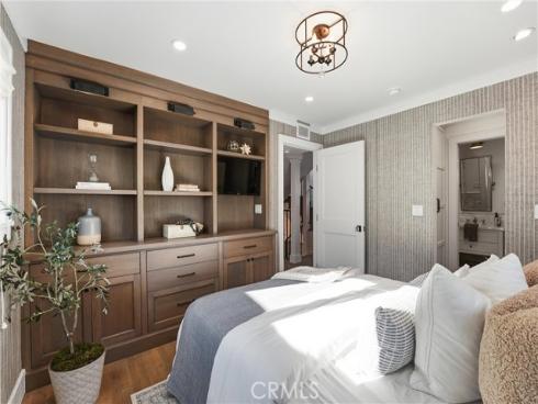 2115  Catalina  , Laguna Beach, CA