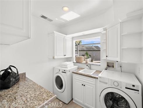 1651  Thurston Dr  , Laguna Beach, CA