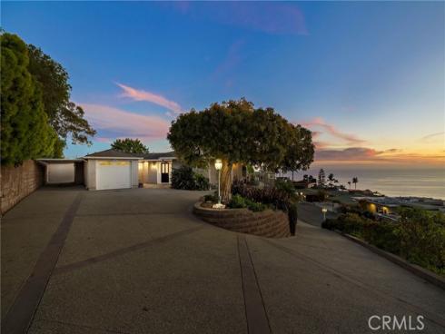 1651  Thurston Dr  , Laguna Beach, CA