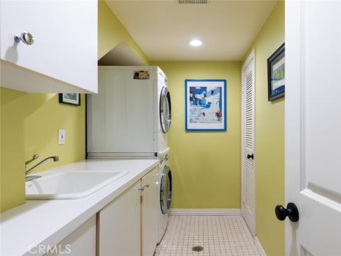 31953  10th   Avenue, Laguna Beach, CA