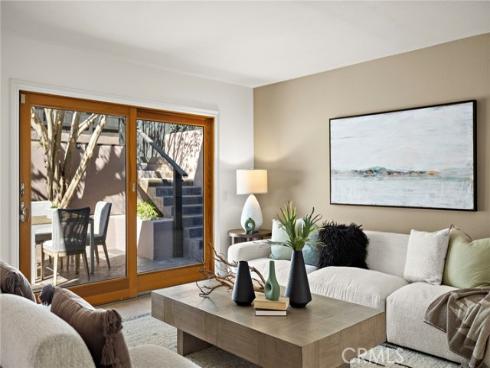 923  Balboa Avenue  , Laguna Beach, CA