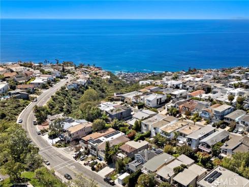 923  Balboa Avenue  , Laguna Beach, CA