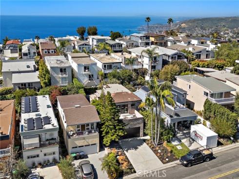 923  Balboa Avenue  , Laguna Beach, CA