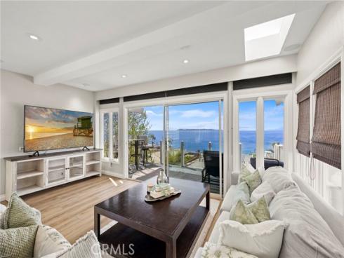 1091  La Mirada  , Laguna Beach, CA