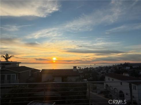 988  Acapulco  , Laguna Beach, CA