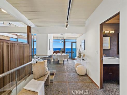 2581  Iris  , Laguna Beach, CA