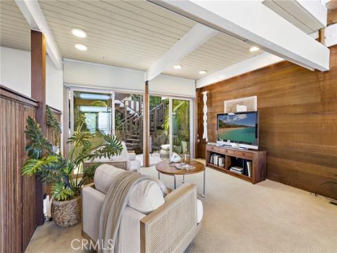 2581  Iris  , Laguna Beach, CA