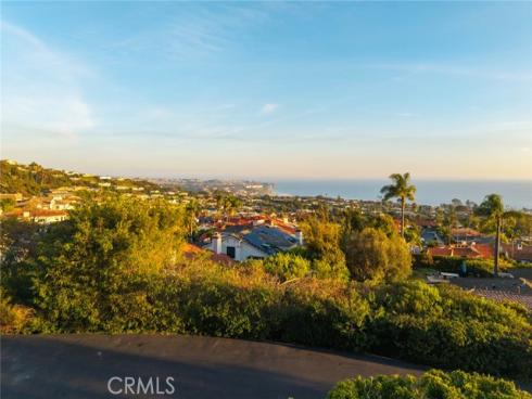 15  Vista Del Sol  , Laguna Beach, CA