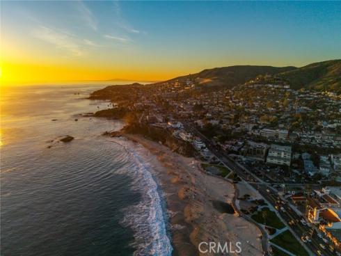 1099  Skyline Dr  , Laguna Beach, CA