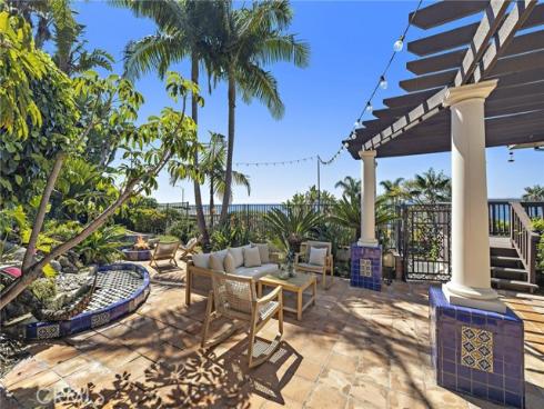 32056 Coast Highway , Laguna Beach, CA