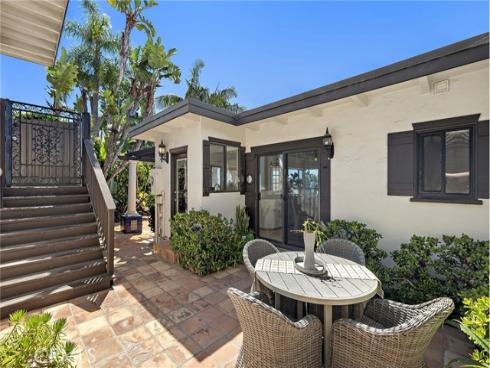 32056 Coast Highway , Laguna Beach, CA