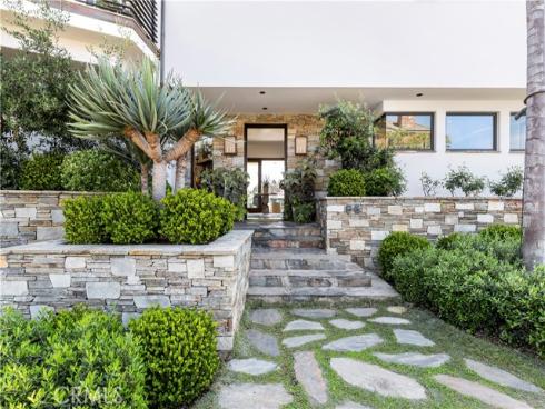 86  Emerald Bay  , Laguna Beach, CA
