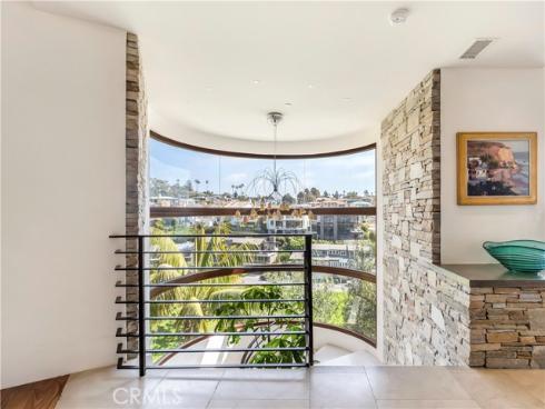 86  Emerald Bay  , Laguna Beach, CA
