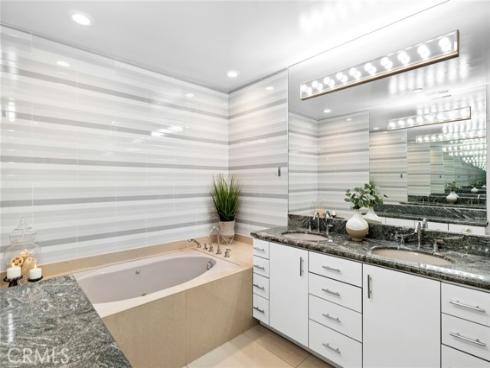 461  Alta Vista   Way, Laguna Beach, CA