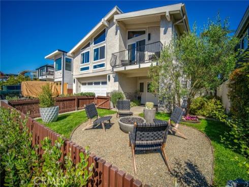 956 Tia Juana