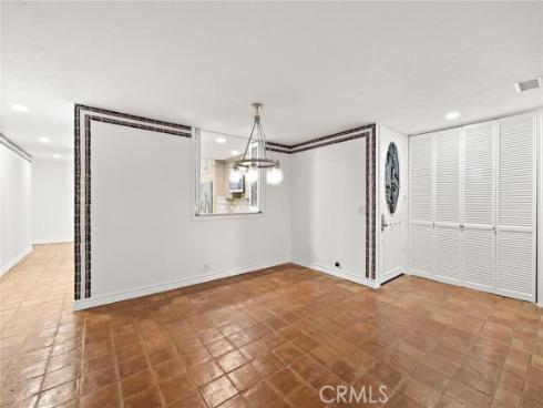 647 Sleepy Hollow , Laguna Beach, CA