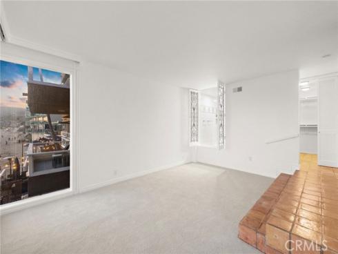 647 Sleepy Hollow , Laguna Beach, CA