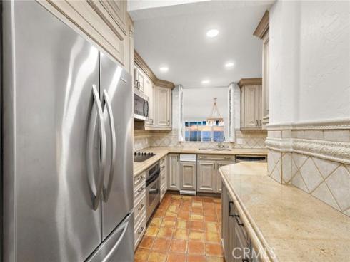 647 Sleepy Hollow , Laguna Beach, CA