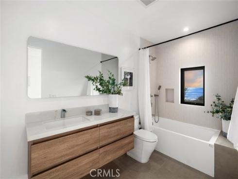 654  Canyon View   Drive, Laguna Beach, CA