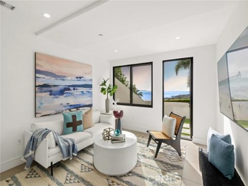 654  Canyon View   Drive, Laguna Beach, CA