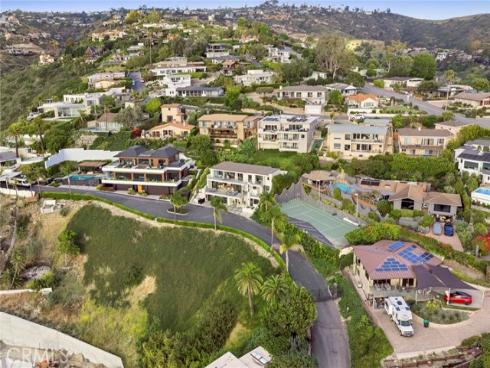 654  Canyon View   Drive, Laguna Beach, CA
