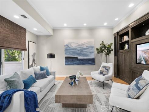 10  N. Stonington Road  , Laguna Beach, CA