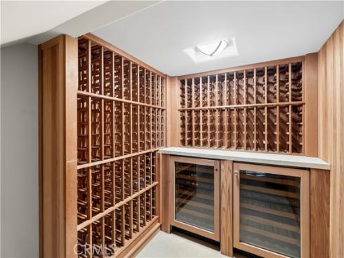 10  N. Stonington Road  , Laguna Beach, CA