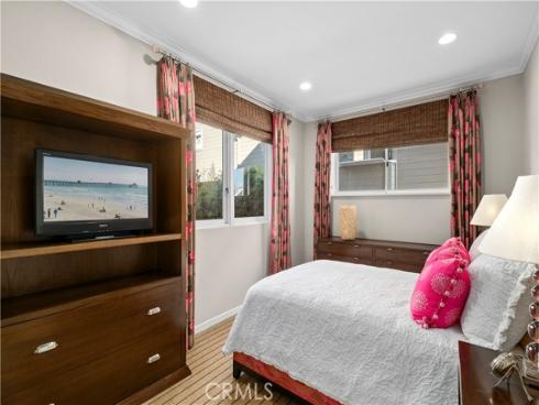 10  N. Stonington Road  , Laguna Beach, CA