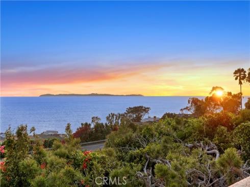 10  N. Stonington Road  , Laguna Beach, CA