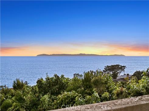 10  N. Stonington Road  , Laguna Beach, CA