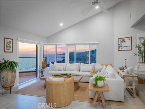 15 N Vista De Catalina  , Laguna Beach, CA