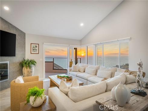 15 N Vista De Catalina  , Laguna Beach, CA