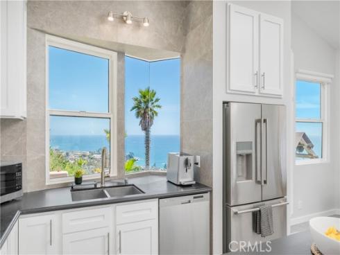 15 N Vista De Catalina  , Laguna Beach, CA