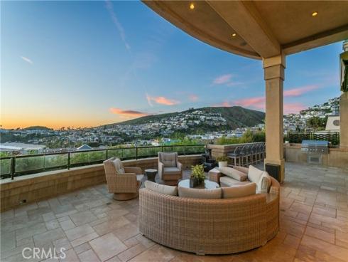 15  Smithcliffs  , Laguna Beach, CA