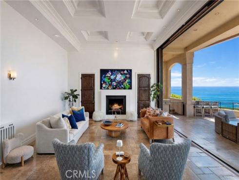 15  Smithcliffs  , Laguna Beach, CA