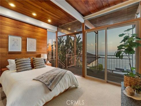 2581  Iris  , Laguna Beach, CA