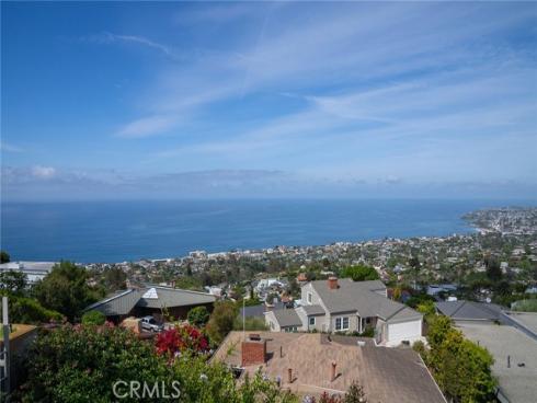 1375 La Mirada