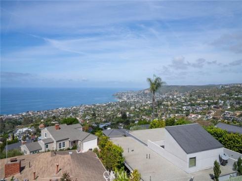 1375  La Mirada  , Laguna Beach, CA