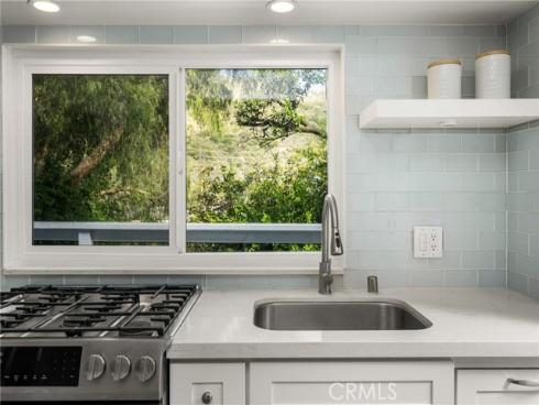 275 Woodland Drive, Laguna Beach, CA
