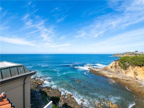 130  Mcknight  , Laguna Beach, CA