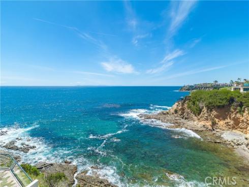 130  Mcknight  , Laguna Beach, CA