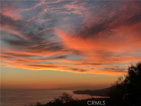 2147  Crestview   Drive, Laguna Beach, CA