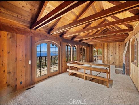 2147  Crestview   Drive, Laguna Beach, CA