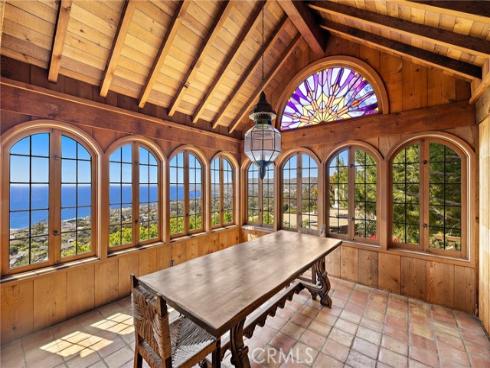 2147  Crestview   Drive, Laguna Beach, CA