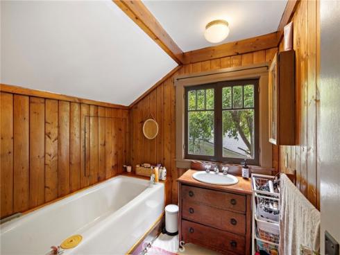 1560 Galen Drive, Laguna Beach, CA