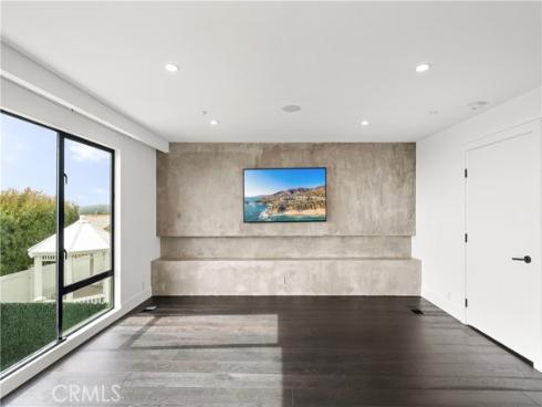 1147  Miramar St  , Laguna Beach, CA