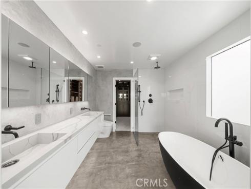1147  Miramar St  , Laguna Beach, CA