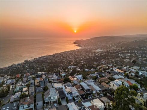 1147  Miramar St  , Laguna Beach, CA