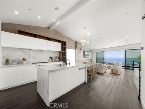 1147  Miramar St  , Laguna Beach, CA